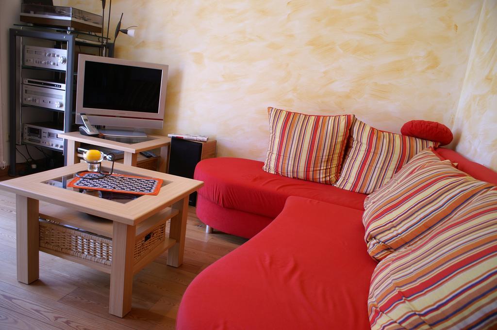 Emkendorf - An Den Teichen Apartment Exterior photo